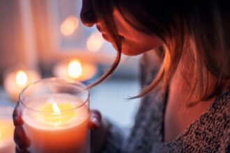 sparkspitter candle