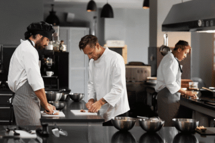 norstratiamrestaurant. com