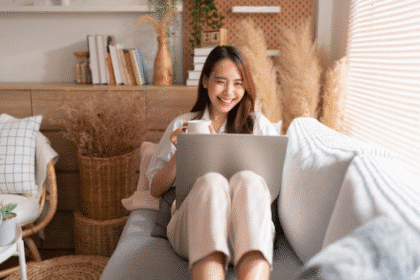 what is a nomadic lifestyle